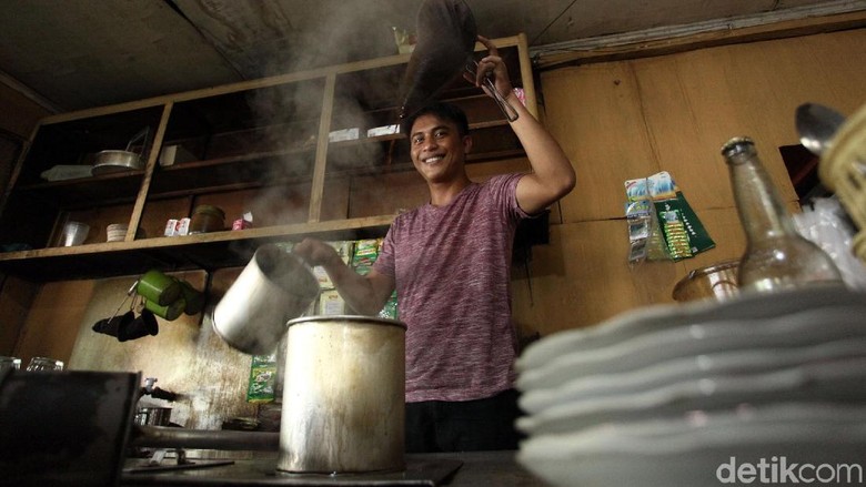 Warung Kopi Pratama di Simeulue (Rifkianto Nugroho/detikcom) Warung Kopi Pratama di Simeulue (Rifkianto Nugroho/detikcom)