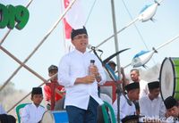 Bupati Banyuwangi Abdullah Azwar Anas membuka acara