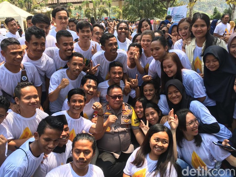 Wejangan Kapolda Jatim di Jambore Cipayung Plus Mojokerto Wejangan Kapolda Jatim di Jambore Cipayung Plus Mojokerto