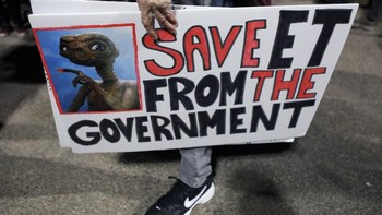 Bukan hal liar atau besar. Memang jangan sampai 40 ribu orang. Jika ada beberapa lagi yang datang akan baik-baik saja, ujarnya. Foto: Reuters