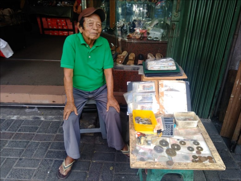 Kisah Sang Penjaga Uang Kuno Kisah Sang Penjaga Uang Kuno