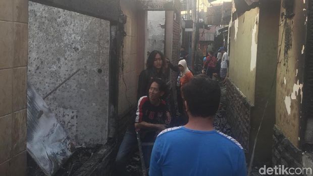 Kebakaran di Jatinegara Hanguskan 129 Rumah, Begini Penampakannya