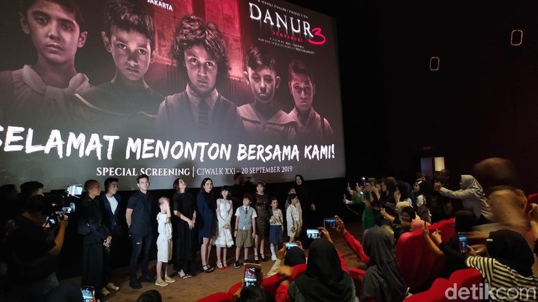 820 Koleksi Kursi Xxi Ciwalk Gratis
