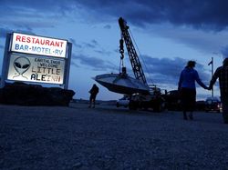 Ribuan Pemburu Alien Serbu Area 51, Aparat Siaga Penuh