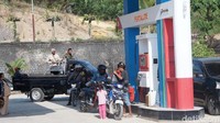 Tampak para pengendara mengisi BBM di SPBU ini sebelum melanjutkan perjalanan