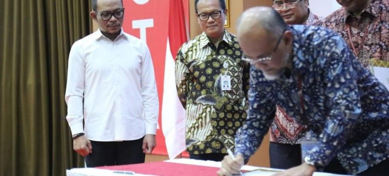Menaker Sebut Perjanjian Kerja Bersama Bikin Pekerja Bahagia Menaker Sebut Perjanjian Kerja Bersama Bikin Pekerja Bahagia