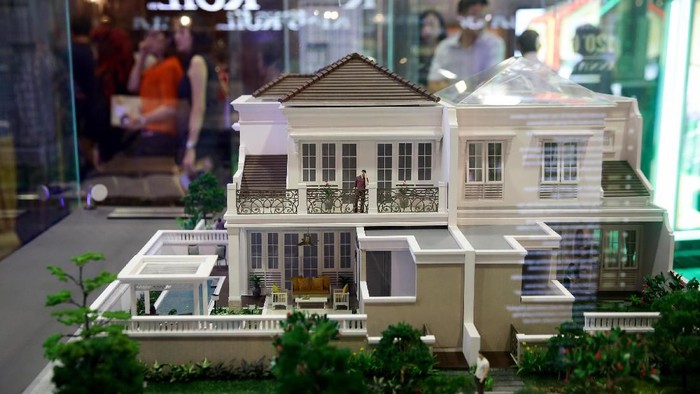 Sebagai bagian dari perayaan HUT ke-50 tahun, Agung Podomoro Group (APG) menggelar acara khusus bagi para pelanggan setianya. Bertajuk APG 50th Through Generation, acara Golden Anniversary Privilege Deal digelar di The Hall, Senayan City pada 20-21 September 2019, dengan menghadirkan serangkaian program menarik dan beragam penawaran khusus untuk memanjakan para pelanggan.