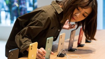 Warna-warna memikat iPhone 11. Foto: Getty Images