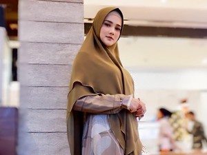 Fakta Mulan Jameela: Penyanyi, Istri Dhani Lalu Wakil Rakyat