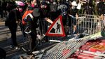 Potret Demonstran Hong Kong Kembali Beraksi di Bawah Terik Matahari