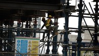 Terdapat 143 tiang dalam pembangunan Tol Becakayu seksi 2A.