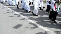 Pawai ini membuat suasana Tahun Baru Islam menjadi semarak.