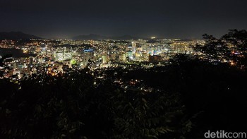 Keindahan malam hari di Korea Selatan dapat diabadikan melalui jepretan Samsung Galaxy Note 10+. Foto: detikINET/Widiya Wiyanti