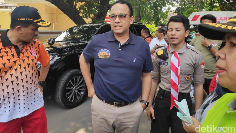 Anies Segera Minta Hasil Medis Petugas Ambulans DKI yang Cedera Anies Segera Minta Hasil Medis Petugas Ambulans DKI yang Cedera