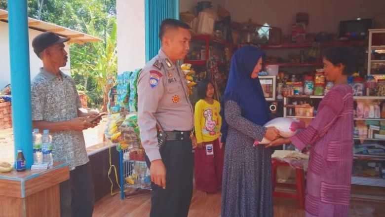 Beras Naik Premium, Penyebab Timbangan BPNT di Sumedang Jadi Berkurang Beras Naik Premium, Penyebab Timbangan BPNT di Sumedang Jadi Berkurang