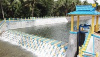 Keunggulan menggunakan bendung modular ialah sambungan saluran irigasi kuat dan cukup kedap untuk meminimalisir kehilangan air akibat terjadinya longsor dinding saluran. Istimewa/Kementerian PUPR.