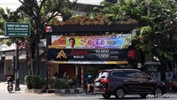 Salah satu spanduk Gibran membentang di simpang empat Baturono, Pasar Kliwon.