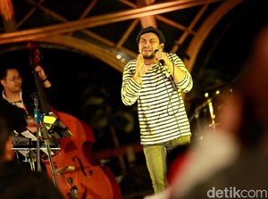Suara Merdu Yura Yunita dan Tompi Hangatkan Jazz Gunung Ijen 2019