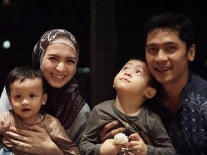 Adi Nugroho Boyong Keluarga untuk Umrah di Januari 2025