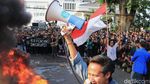 Ribuan Mahasiswa di Bandung Gelar Aksi Save KPK