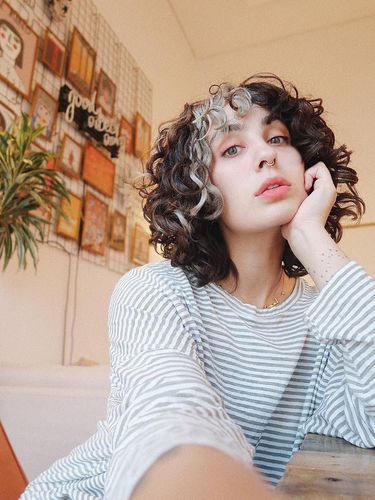 Setelah Dina Tokio, Giliran Blogger Terkenal Ini yangs Lepas Hijab