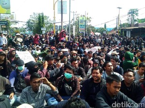 Simpang Tiga Gejayan Masih Jadi Panggung Orasi Demo Mahasiswa