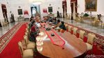 Jokowi Bahas RKUHP Bareng DPR di Istana Merdeka