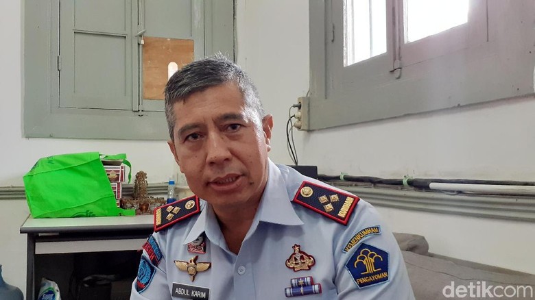Luthfi Hasan Pulang Malam Hadiri Pernikahan Anaknya, Kalapas: Sesuai Prosedur Luthfi Hasan Pulang Malam Hadiri Pernikahan Anaknya, Kalapas: Sesuai Prosedur