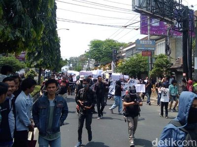 Potret Massa Aksi #GejayanMemanggil Mulai Berkumpul di Yogyakarta
