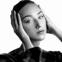 Ava Michelle pun menjadi Blake Lively yang juga tinggi sebagai panutannya. Foto: Instagram @ava.michelle