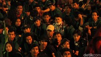 Aliansi mahasiswa dari berbagai universitas mengancam menginap di depan gedung DPR, Senayan. 