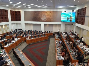 Banggar DPR Rapat Pengesahan RAPBN 2020 Bareng Sri Mulyani Cs