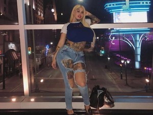 Obsesi dengan Oplas, Wanita Ini Kini Ingin Punya Area Intim Tergemuk