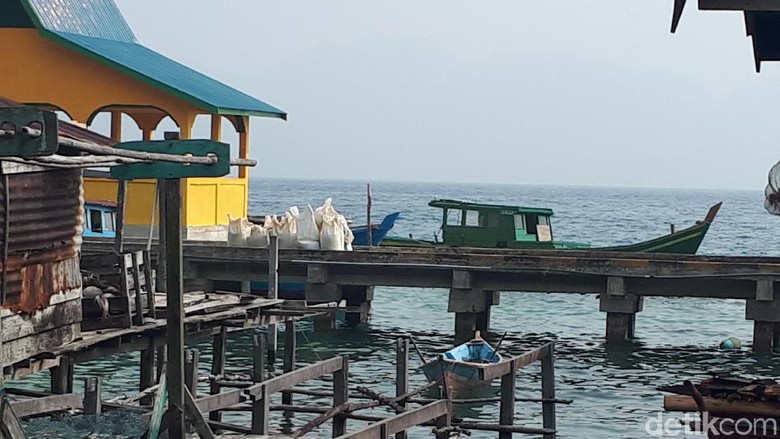 Asap Karhutla Masih Selimuti Pulau Natuna Kepri Asap Karhutla Masih Selimuti Pulau Natuna Kepri