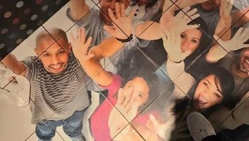 Jadi malu dilihatin banyak orang. Foto: Bored Panda