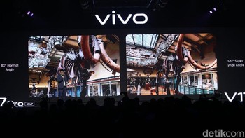 Saat menunjukkan kemampuan wide angel-nya. Foto: detikINET/Rifkianto Nugroho