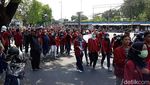 Massa Aksi Bergerak Menuju Lokasi Gejayan Memanggil