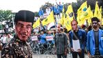 Lagi, Massa PMII Bakar Ban dan Lempari Telur di KPK
