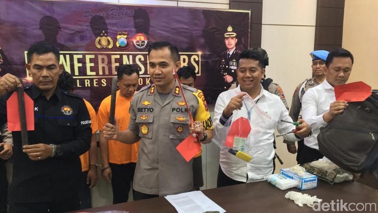Spesialis Pembobol Gudang di Jatim Diringkus, 2 Pelaku Ditembak Spesialis Pembobol Gudang di Jatim Diringkus, 2 Pelaku Ditembak