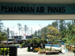 Ini Modus Pungli di Wisata Air Panas Mojokerto yang Kena OTT