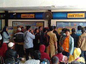 Antusiasme Warga Jatim Nikmati Pemutihan Pajak Kendaraan