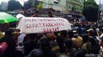 Massa Aksi Gejayan Memanggil Tumplek di Pertigaan Colombo