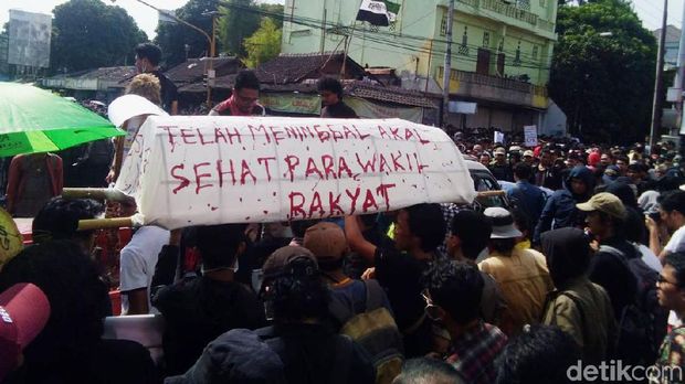 Kala Para Birokrat Kampus Yogya 'Menghadang' #GejayanMemanggil