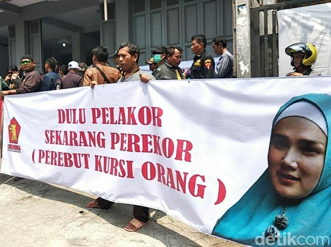 Disebut Perekor oleh Massa di Garut, Mulan Jameela Sibuk Kajian