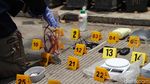 Polisi Sita Barang Bukti Penggerebekan Teroris