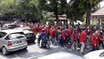 Massa Aksi Bergerak Menuju Lokasi Gejayan Memanggil