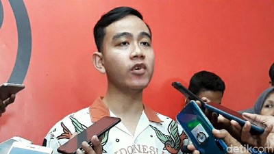 Sambangi Kantor DPC PDIP Surakarta, Gibran Daftar Jadi Cawalkot