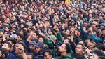 Pagar Jebol Hingga Lemparan Batu Warnai Demo di Bandung