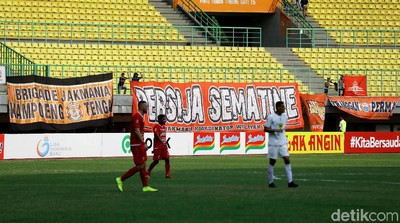 Persija Vs Barito Putera, di Mana Jakmania?