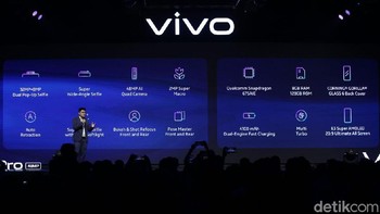 Dua kamera selfie masing-masing berukuran 32 megapixel dan 8 megapixel. (Foto: detikINET/Rifkianto Nugroho)